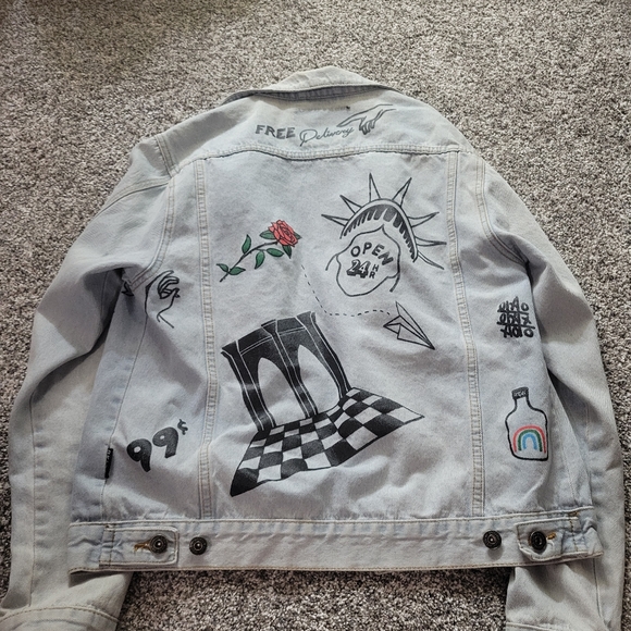 BROOKLYN CLOTH SIZE S BLUE DENIM JEAN JACKET GRAFFITI NEW YORK ALIEN ROSE - Picture 15 of 16